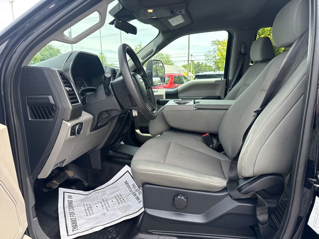 2022 Ford F-350SD XL