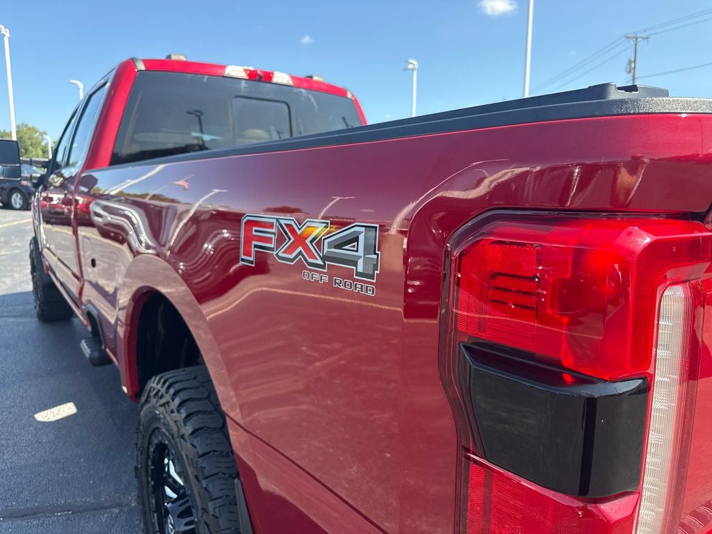 2023 Ford F-350SD Lariat