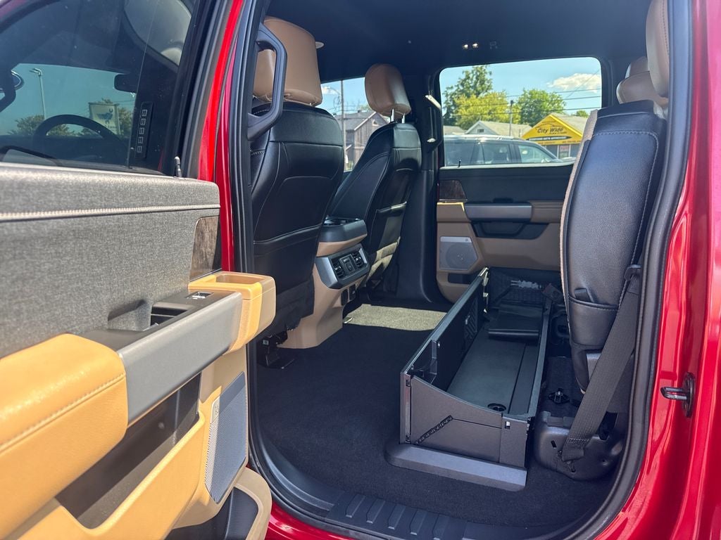 2023 Ford F-350SD Lariat