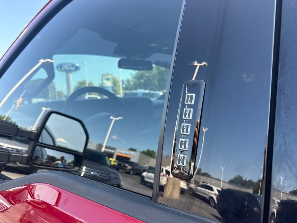 2023 Ford F-350SD Lariat