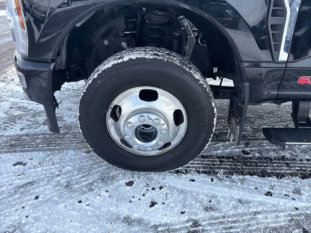 2024 Ford F-350SD Platinum DRW