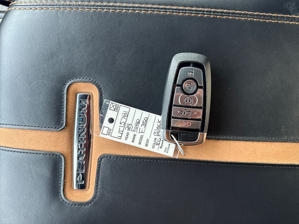 2024 Ford F-350SD Platinum DRW