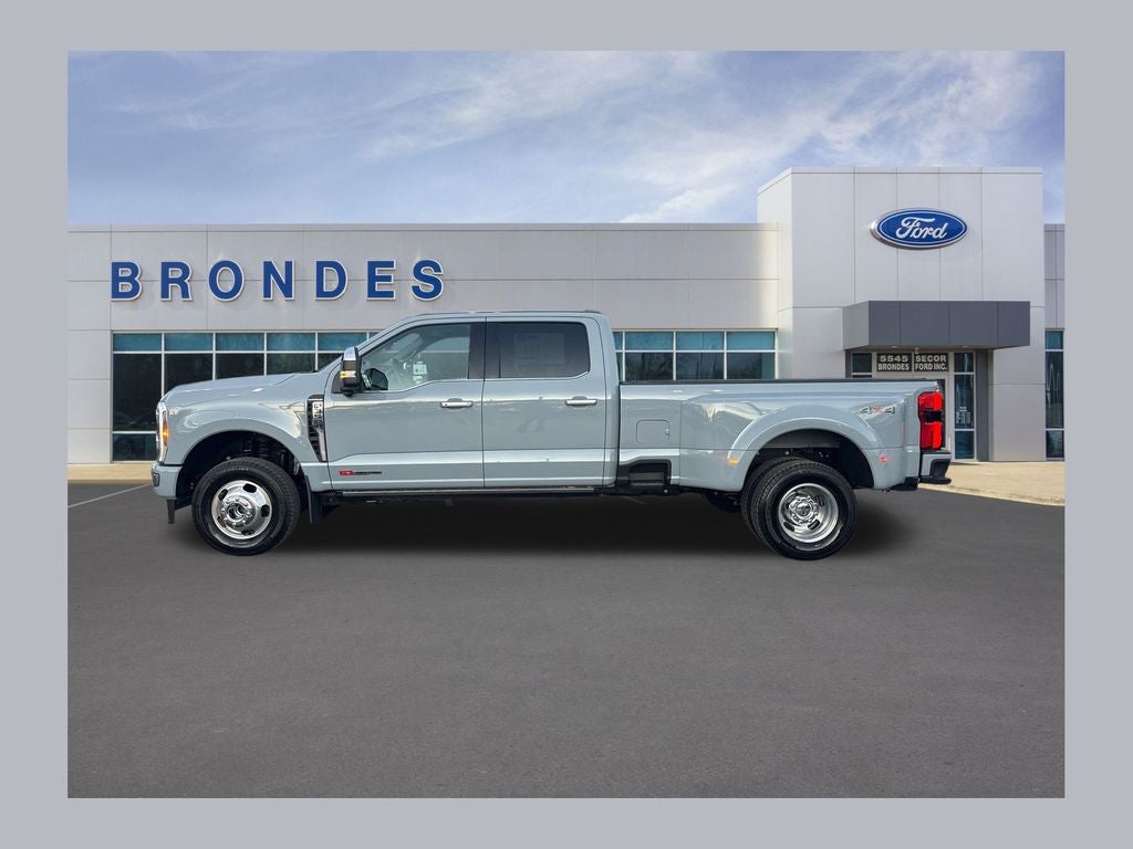 2025 Ford F-350SD Platinum DRW