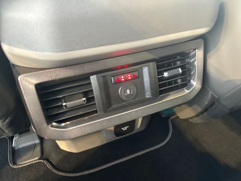 2025 Ford F-350SD Platinum DRW