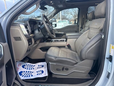 2025 Ford F-350SD Platinum DRW