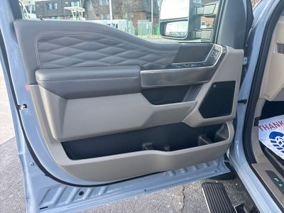 2025 Ford F-350SD Platinum DRW