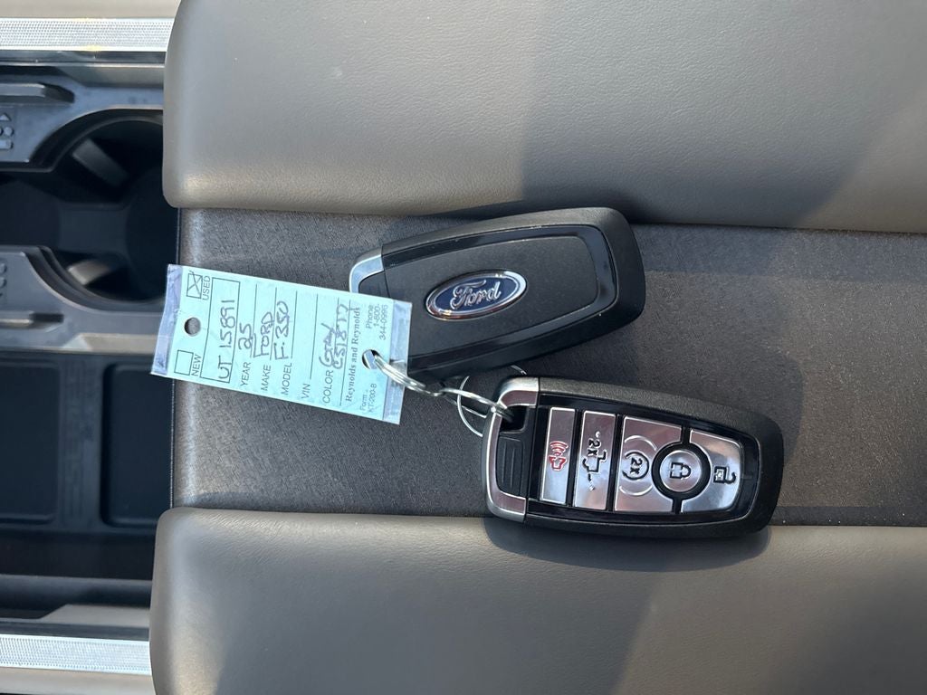 2025 Ford F-350SD Platinum DRW