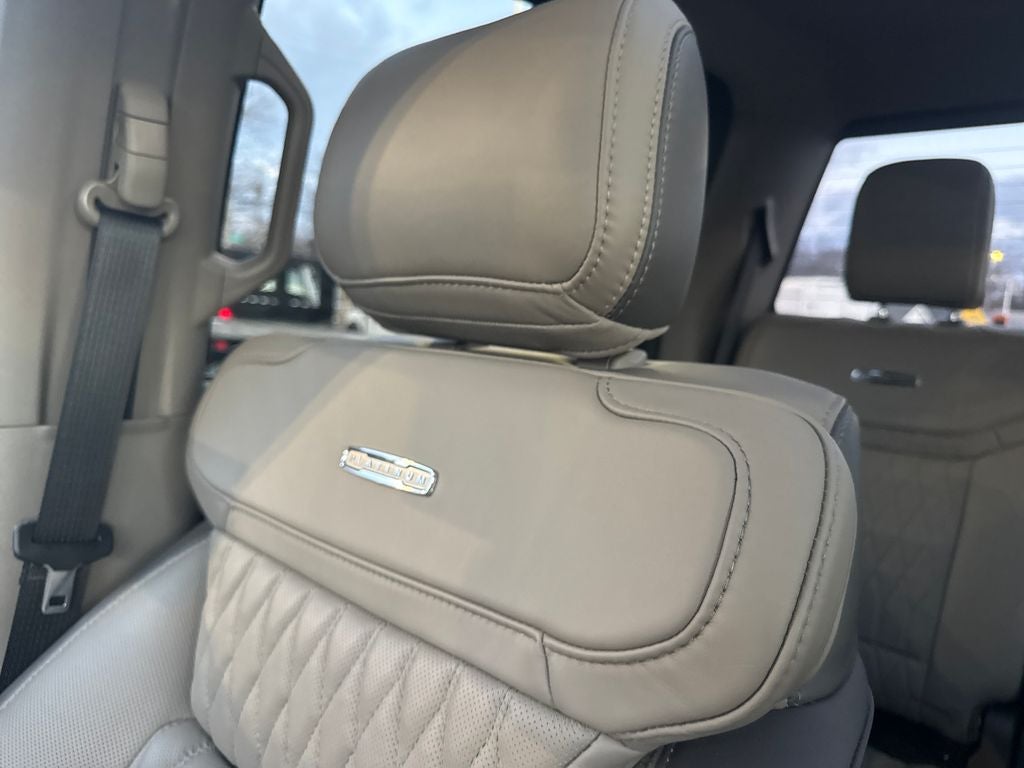 2025 Ford F-350SD Platinum DRW