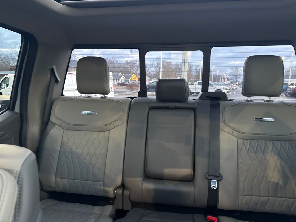 2025 Ford F-350SD Platinum DRW