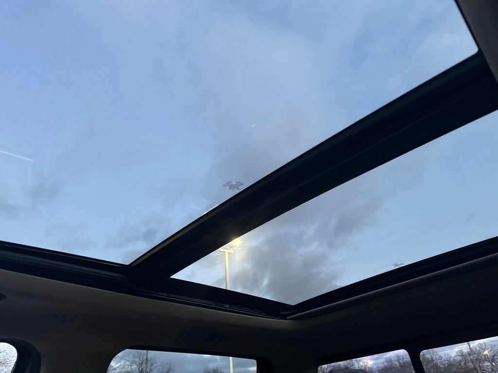 2025 Ford F-350SD Platinum DRW