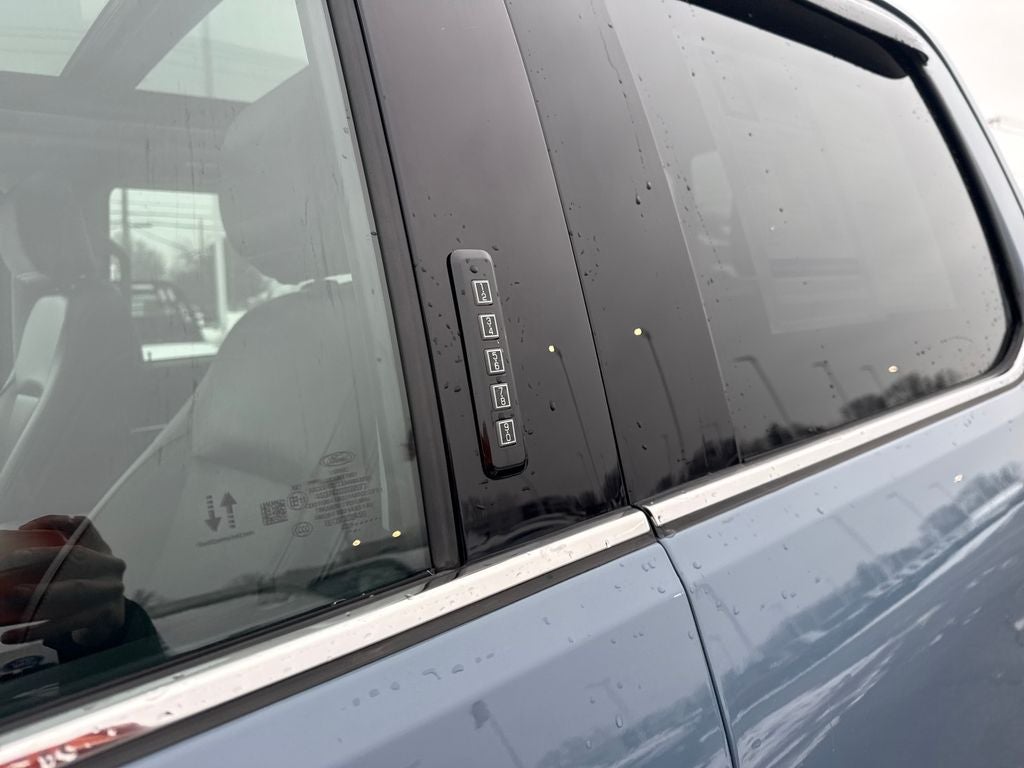 2023 Ford F-450SD Lariat DRW