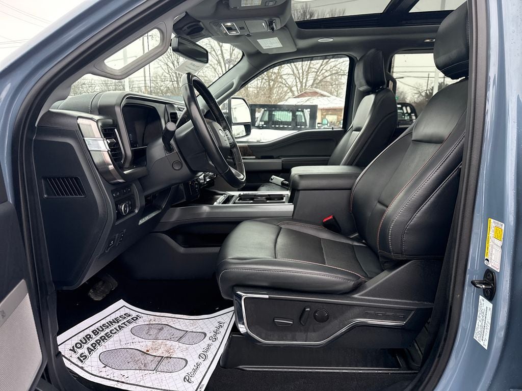 2023 Ford F-450SD Lariat DRW