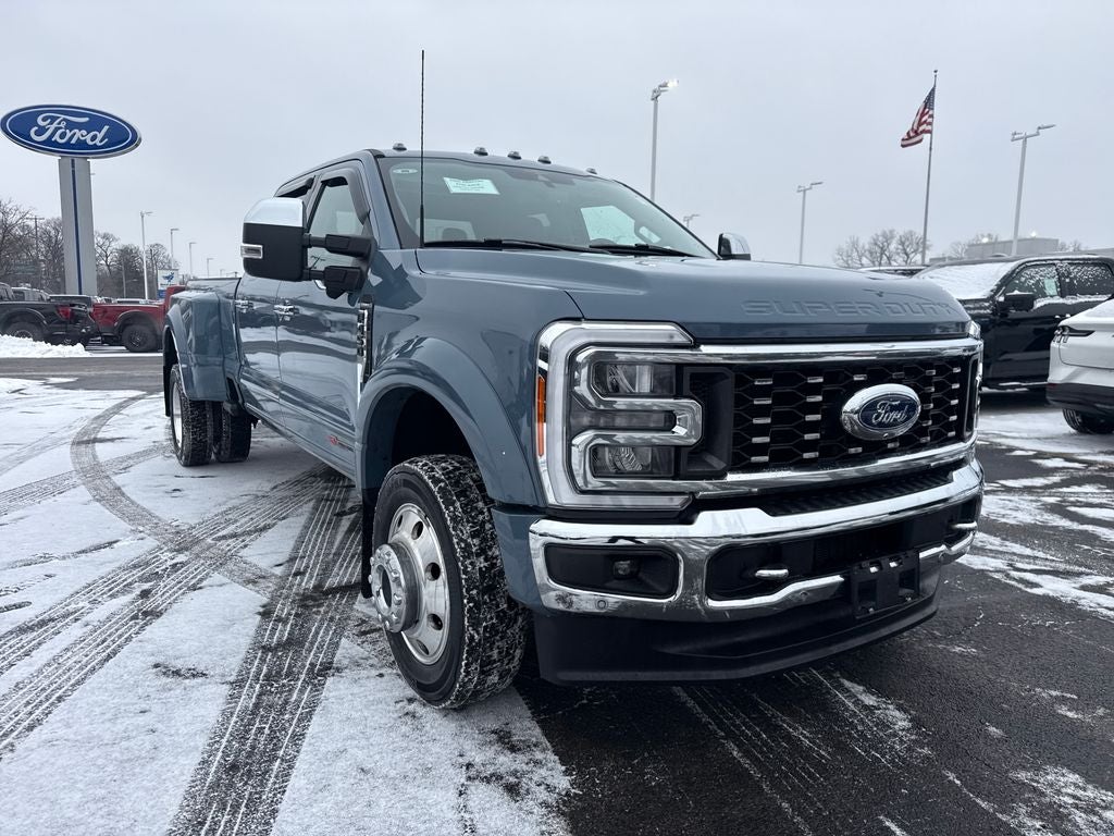 2023 Ford F-450SD Lariat DRW