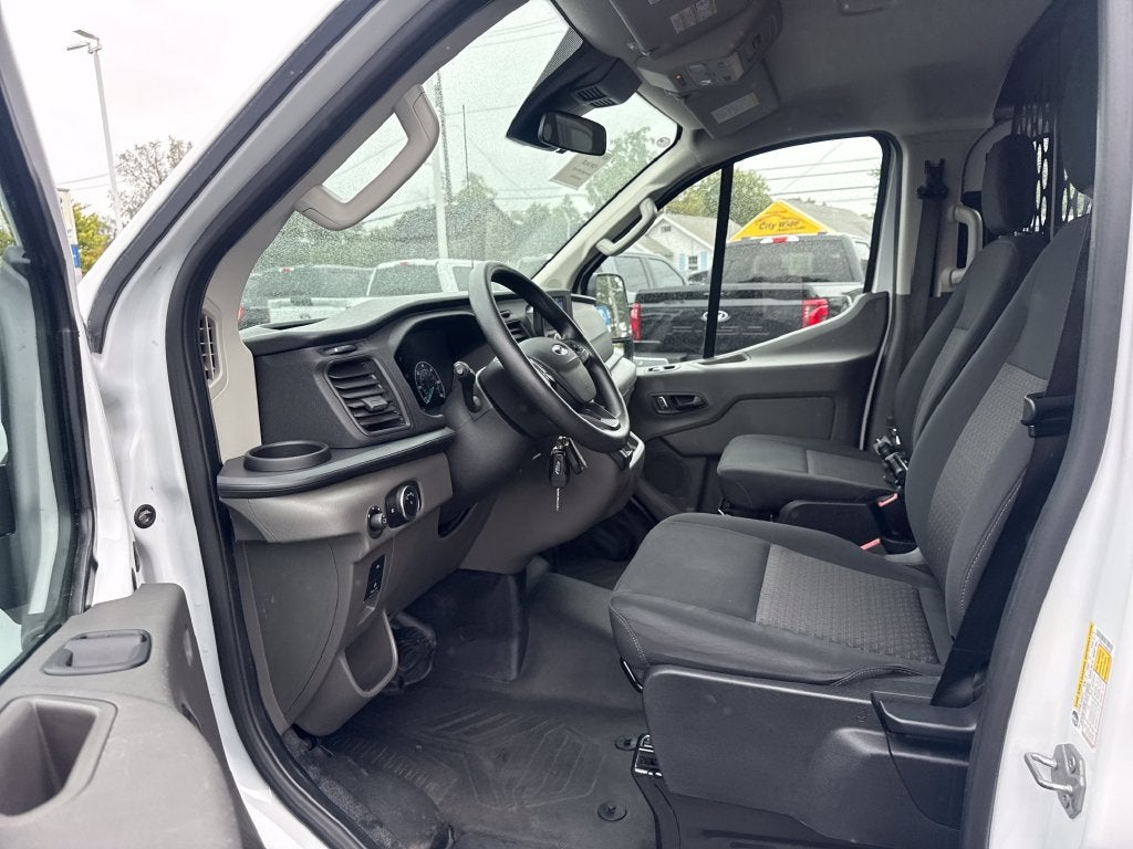 2025 Ford Transit-250 Base