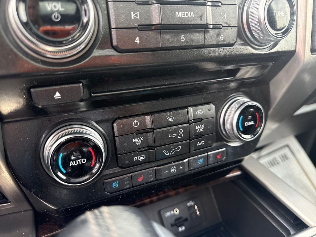 2015 Ford F-150 Platinum