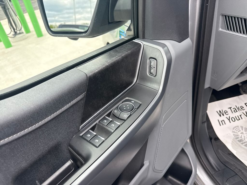 2025 Ford F-150 Lightning XLT