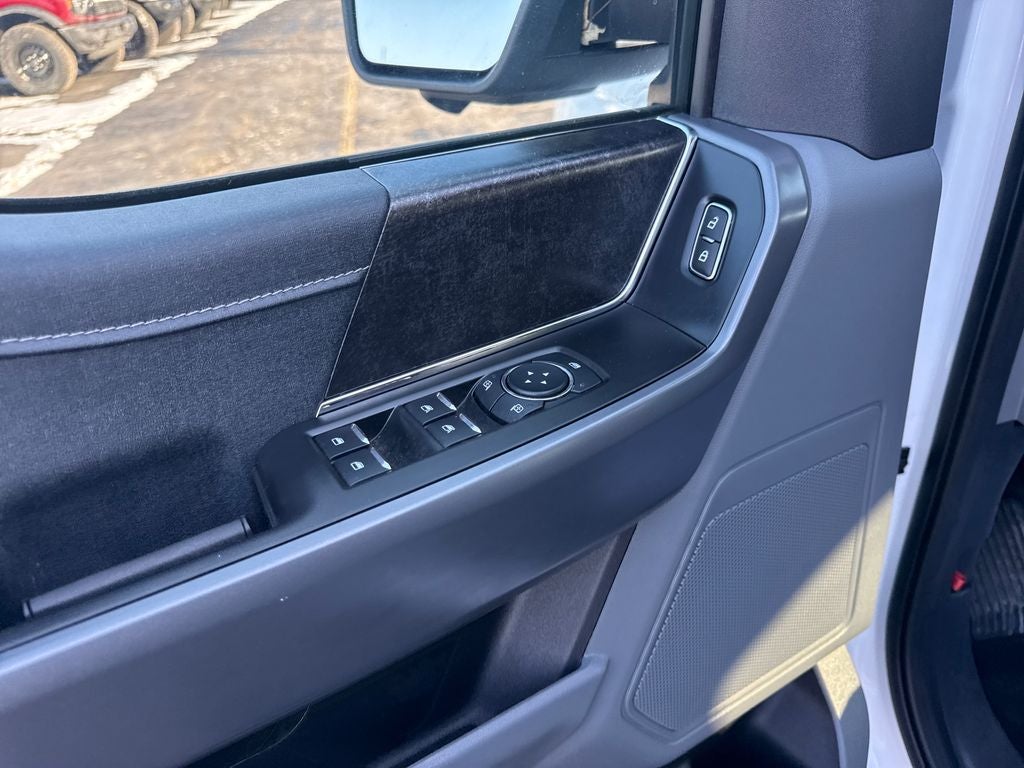 2025 Ford F-150 Lightning XLT