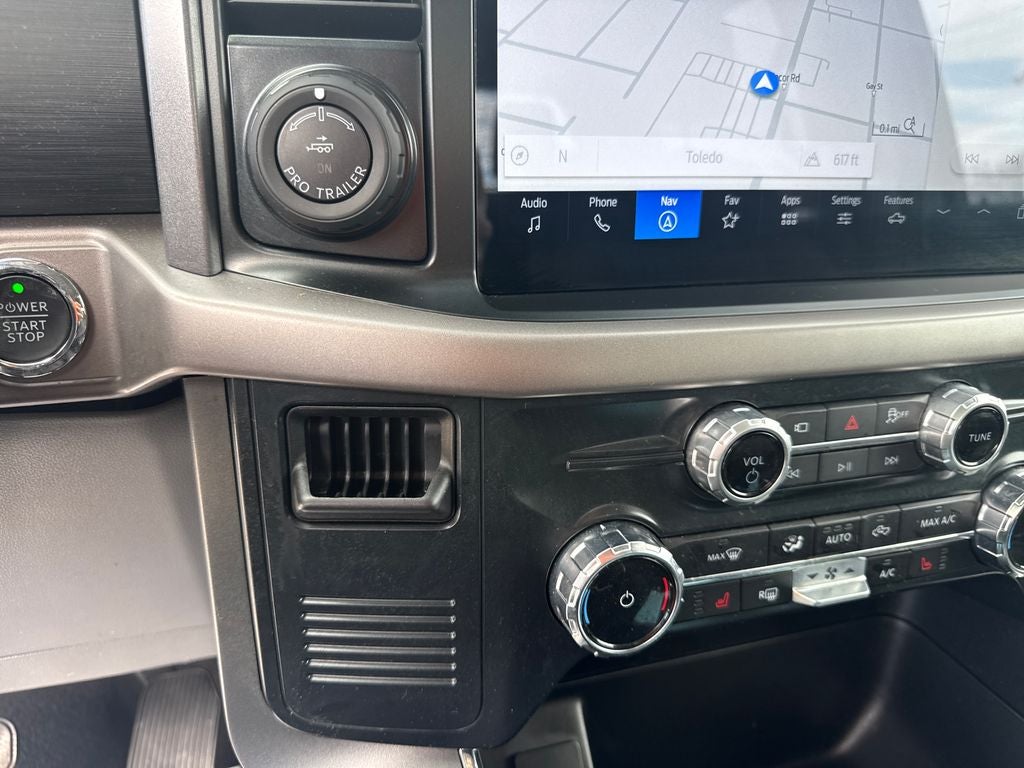 2025 Ford F-150 Lightning XLT