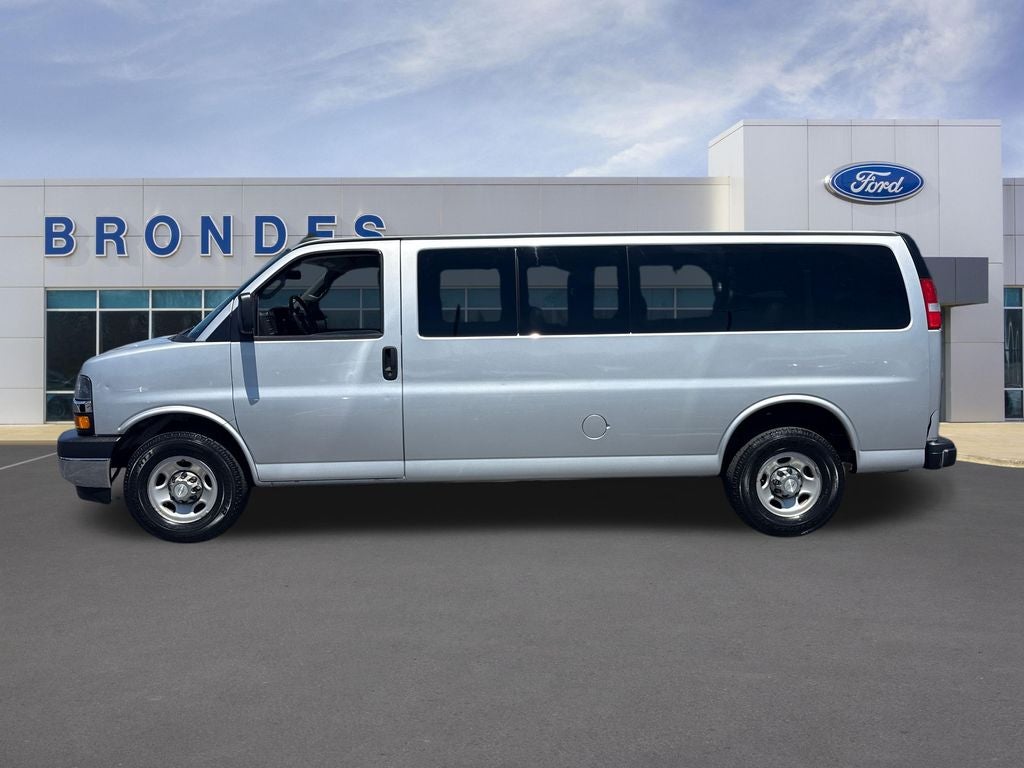 2018 Chevrolet Express 3500 LT Extended's photo
