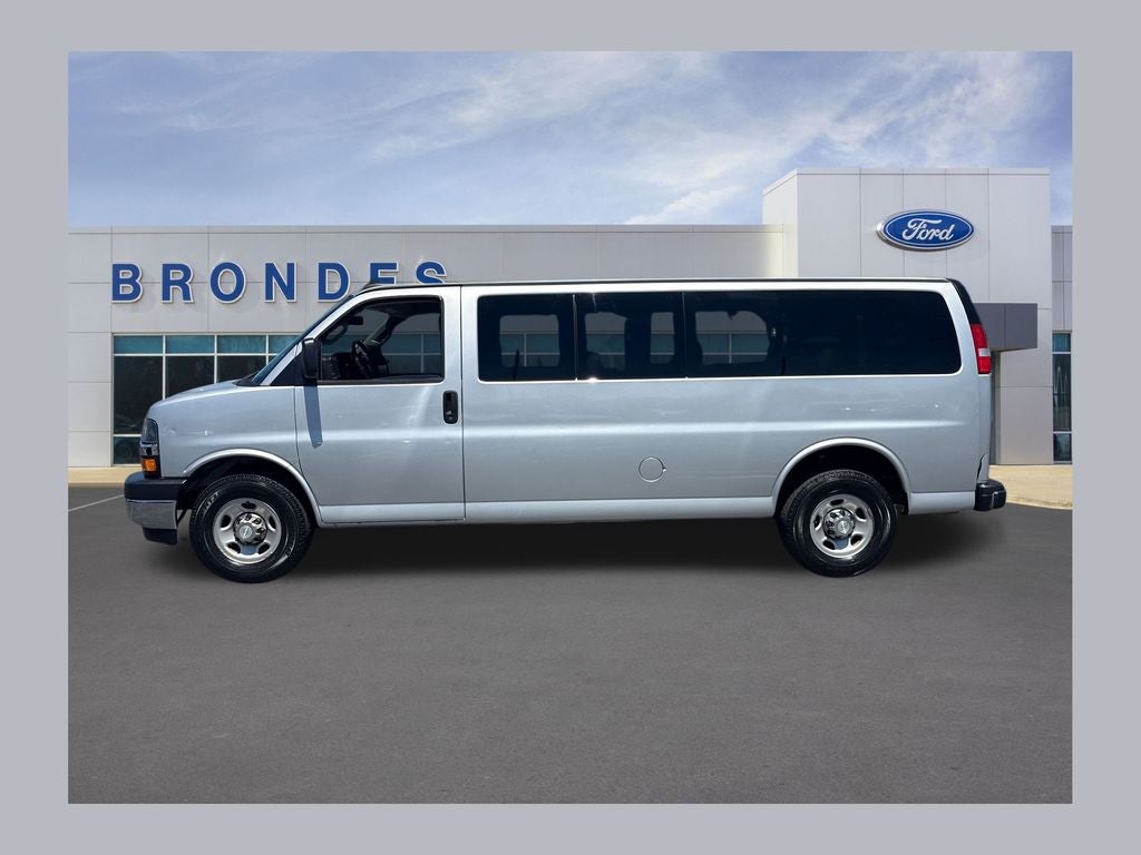 2018 Chevrolet Express 3500 LT Passenger