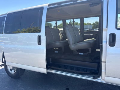 2018 Chevrolet Express 3500 LT Passenger