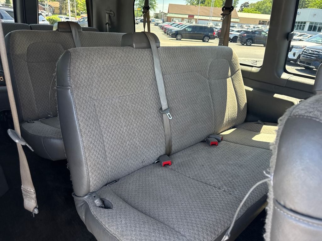 2018 Chevrolet Express 3500 LT Passenger
