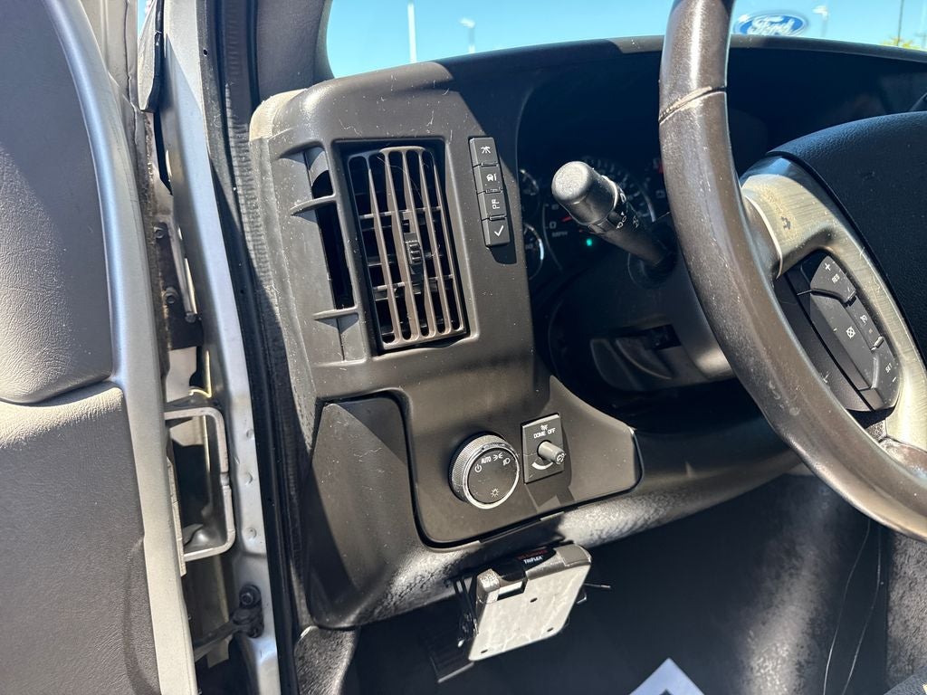 2018 Chevrolet Express 3500 LT Passenger