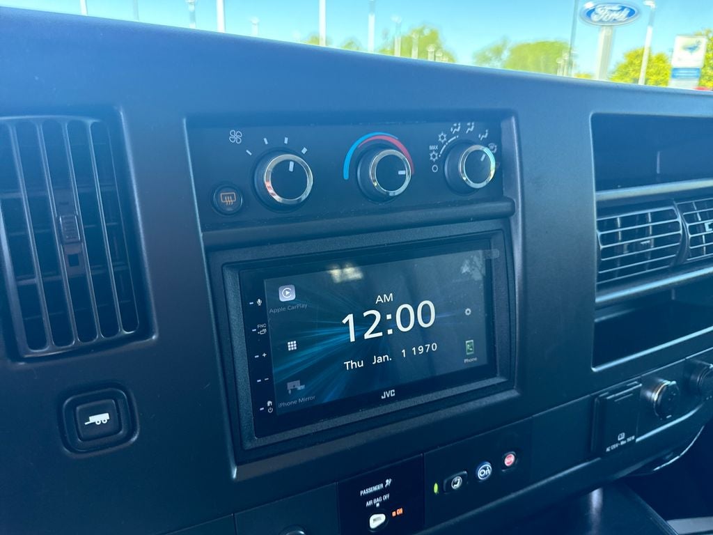2018 Chevrolet Express 3500 LT Passenger