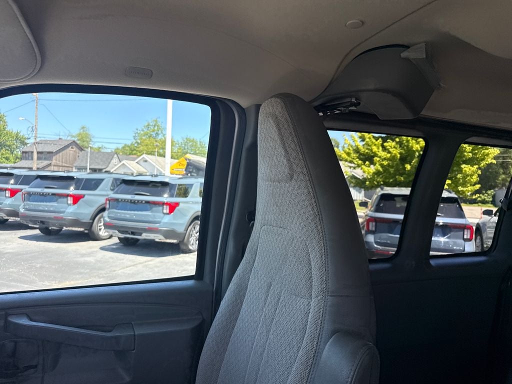 2018 Chevrolet Express 3500 LT Passenger