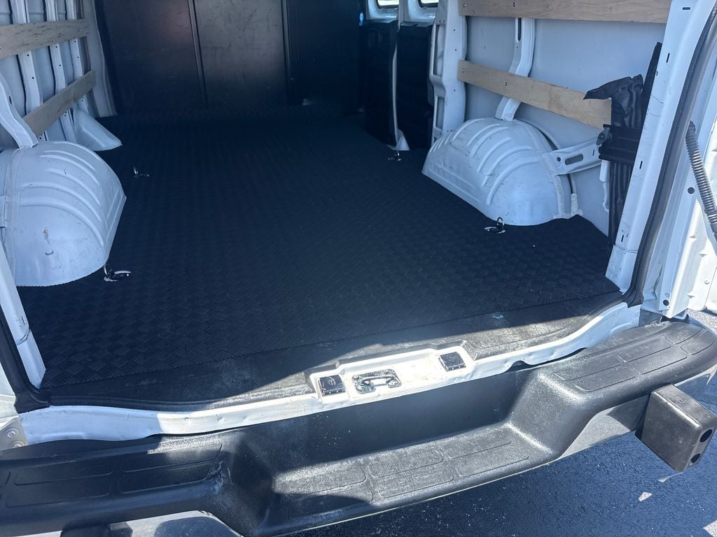 2025 Chevrolet Express 2500 Work Van Cargo