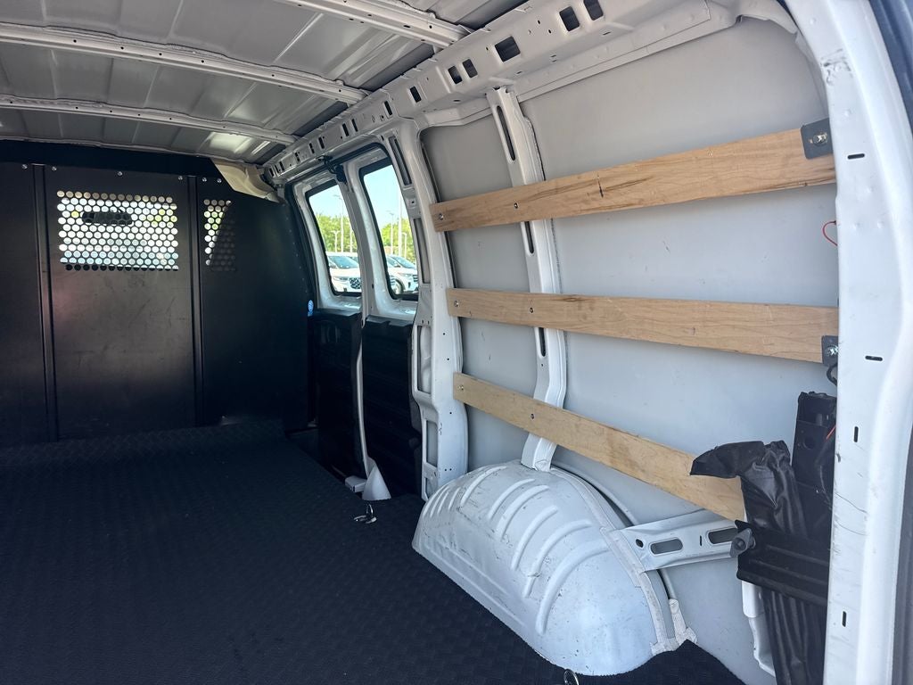 2025 Chevrolet Express 2500 Work Van Cargo