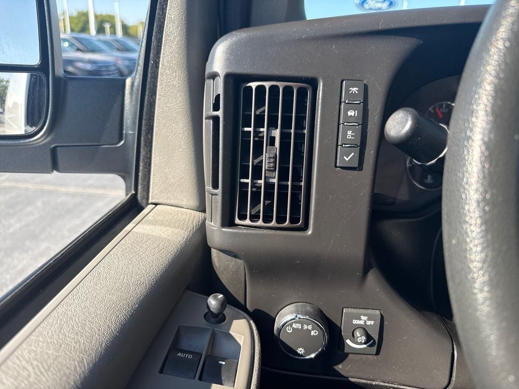 2023 Chevrolet Express 2500 Work Van Cargo