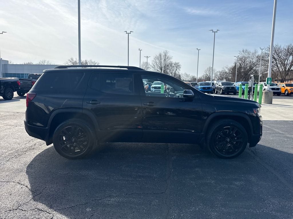 2023 GMC Acadia SLT
