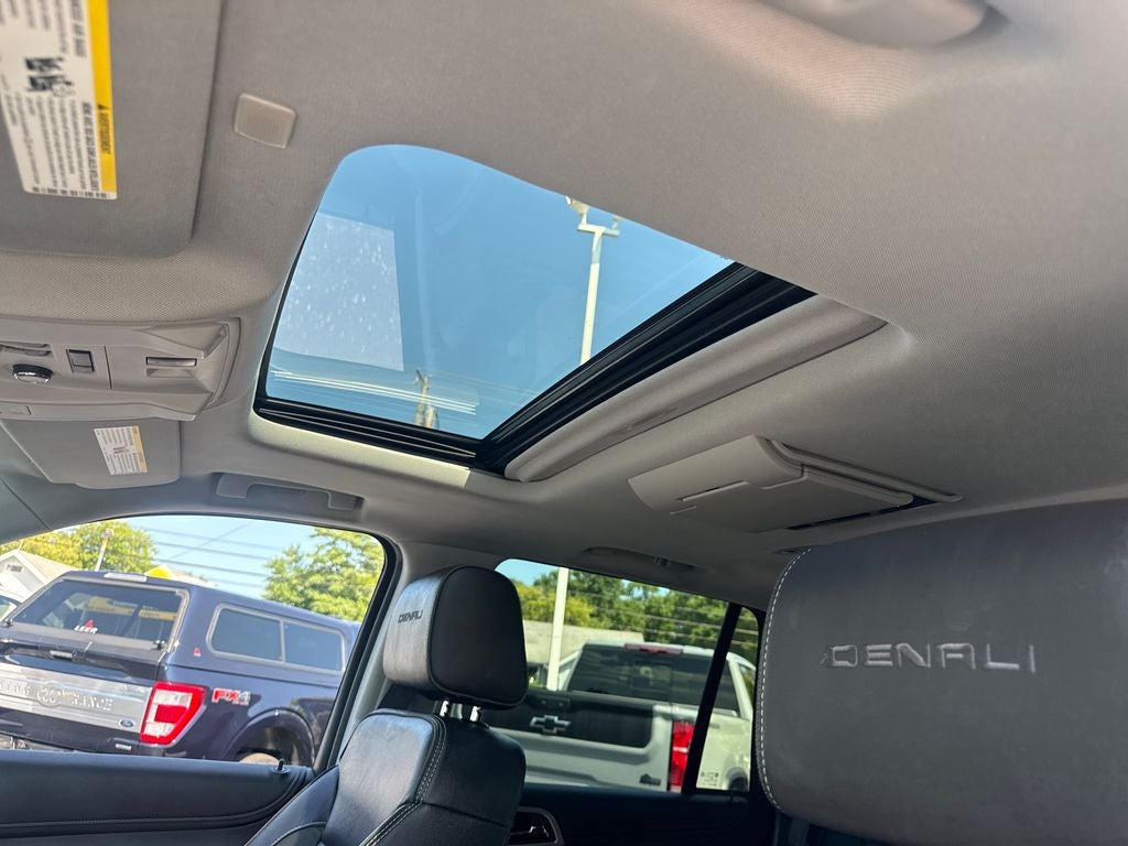 2020 GMC Yukon Denali