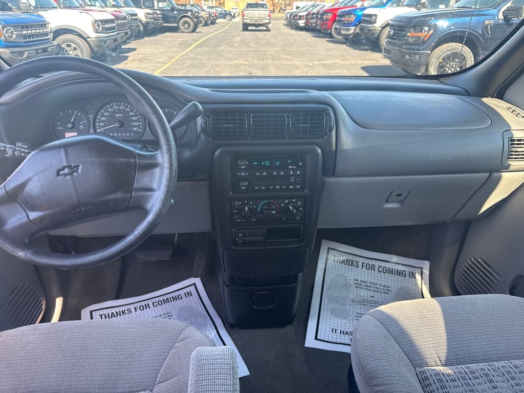 2002 Chevrolet Venture LS