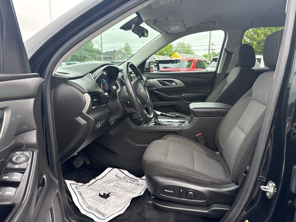 2018 Chevrolet Traverse LT Cloth w/1LT