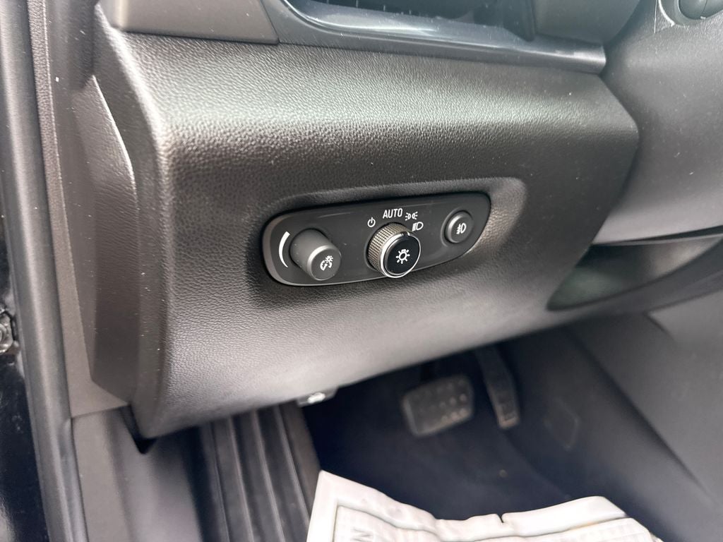 2018 Chevrolet Traverse LT Cloth w/1LT