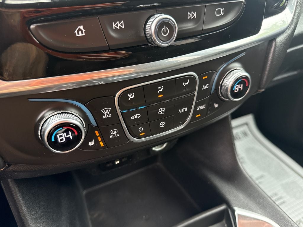 2018 Chevrolet Traverse LT Cloth w/1LT