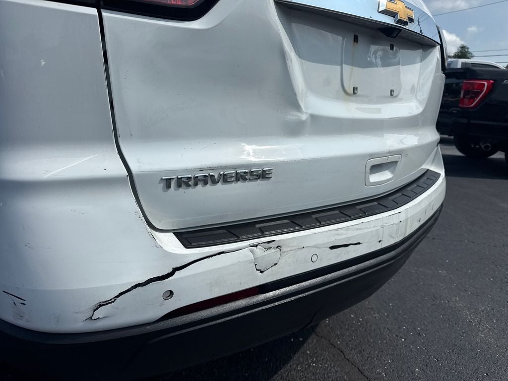 2017 Chevrolet Traverse 2LT 2LT