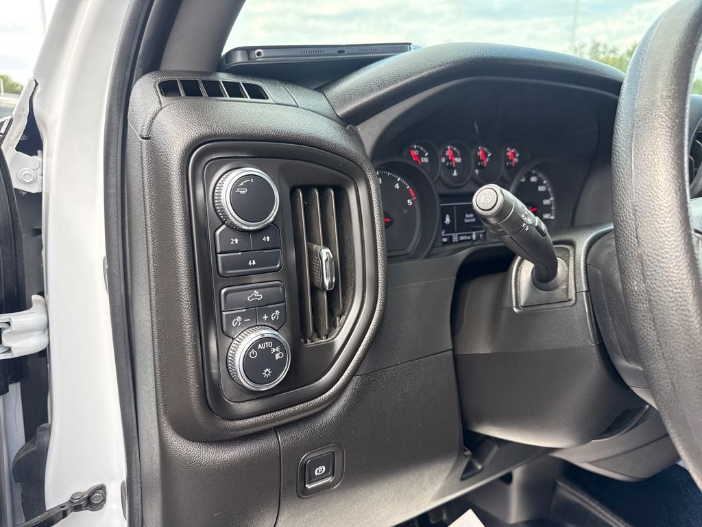 2025 GMC Sierra 3500HD Pro