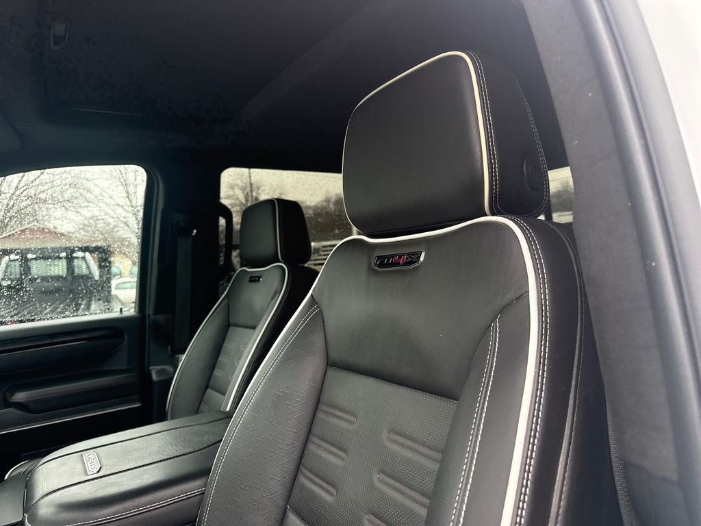 2025 GMC Sierra 2500HD AT4X