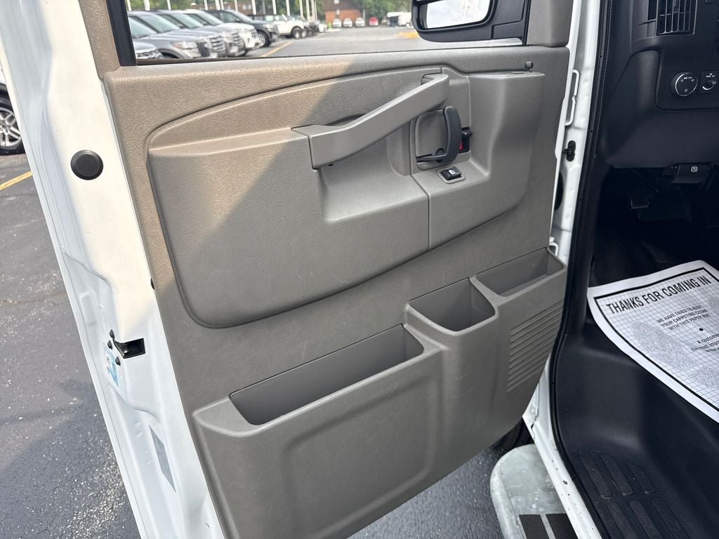 2023 GMC Savana 2500 Work Van