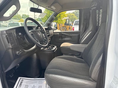 2023 GMC Savana 2500 Work Van