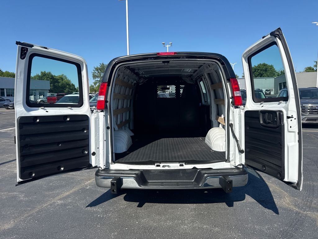 2025 GMC Savana 2500 Work Van