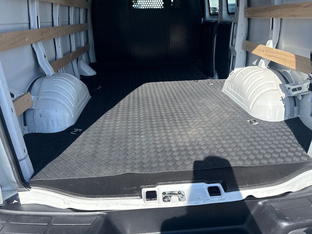 2025 GMC Savana 2500 Work Van