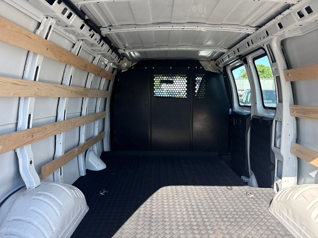 2025 GMC Savana 2500 Work Van