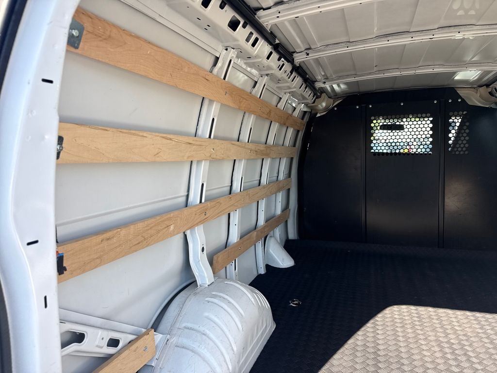 2025 GMC Savana 2500 Work Van