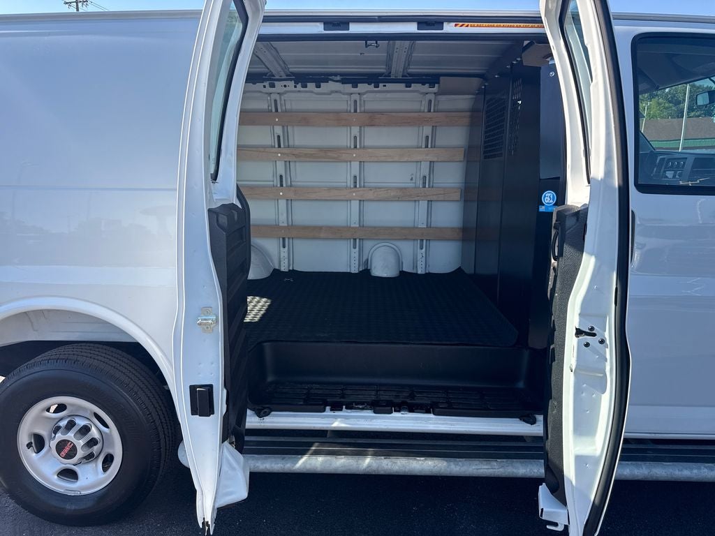 2025 GMC Savana 2500 Work Van