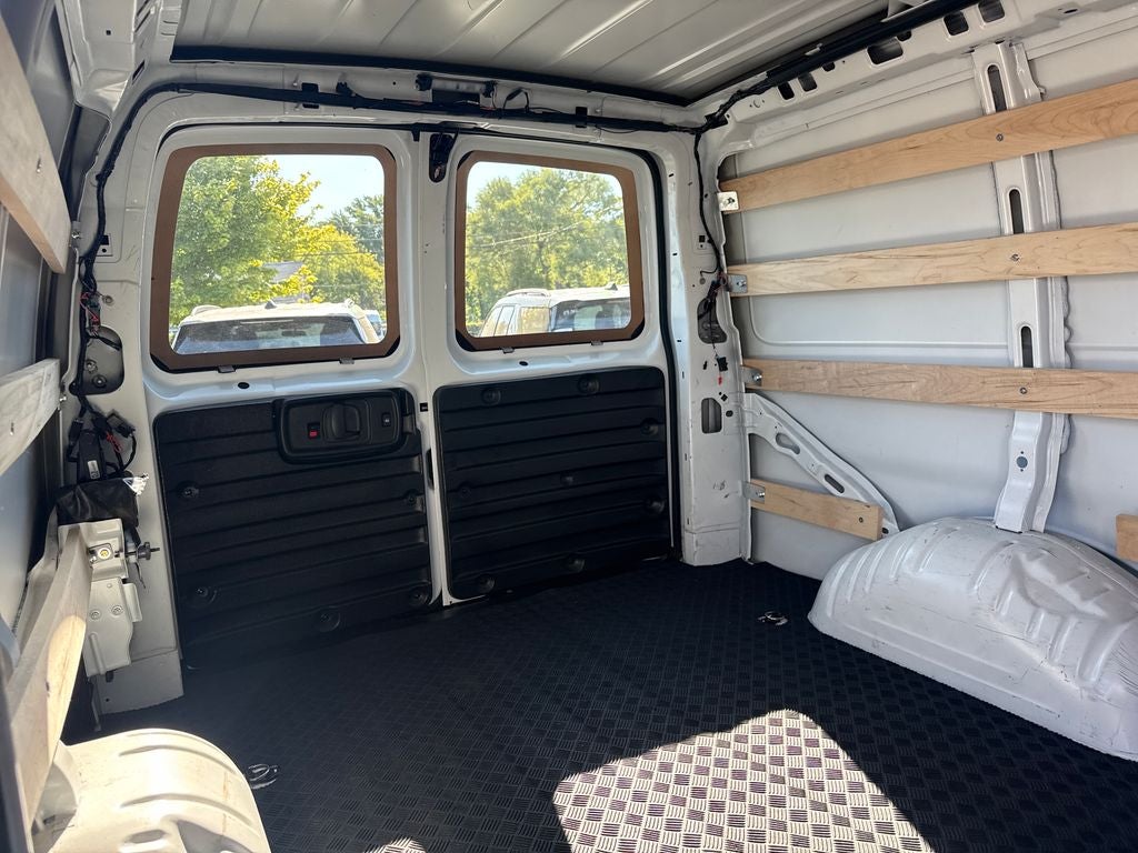 2025 GMC Savana 2500 Work Van