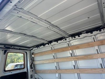 2025 GMC Savana 2500 Work Van